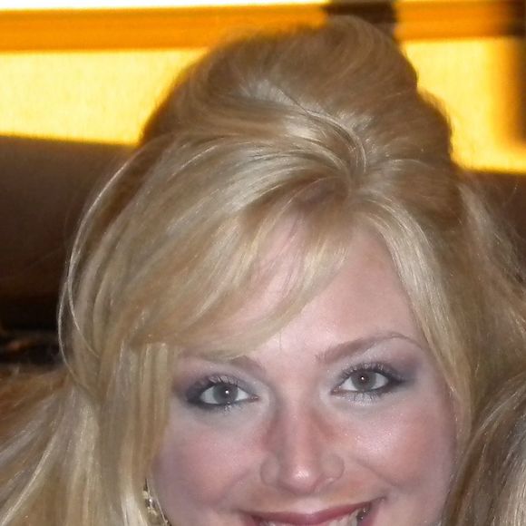 Meet your Posher, Kelly - Picture 1 of 1